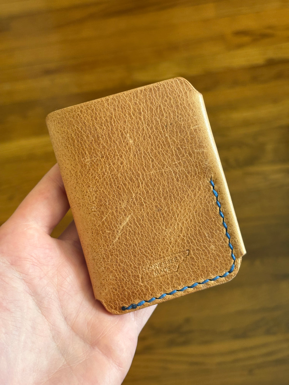 Whiskey Pull-Up (veg tan) Minimalist Card Wallet (Left-Handed) - Sapphire Stitch