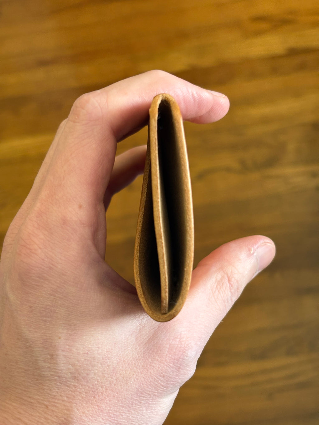 Whiskey Pull-Up (veg tan) Minimalist Card Wallet (Left-Handed) - Sapphire Stitch