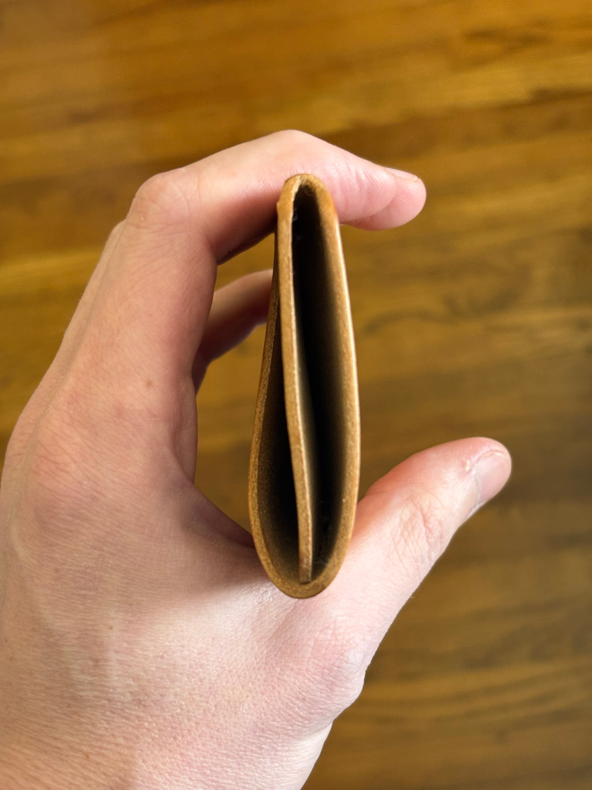 Whiskey Pull-Up (veg tan) Minimalist Card Wallet (Left-Handed) - Sapphire Stitch